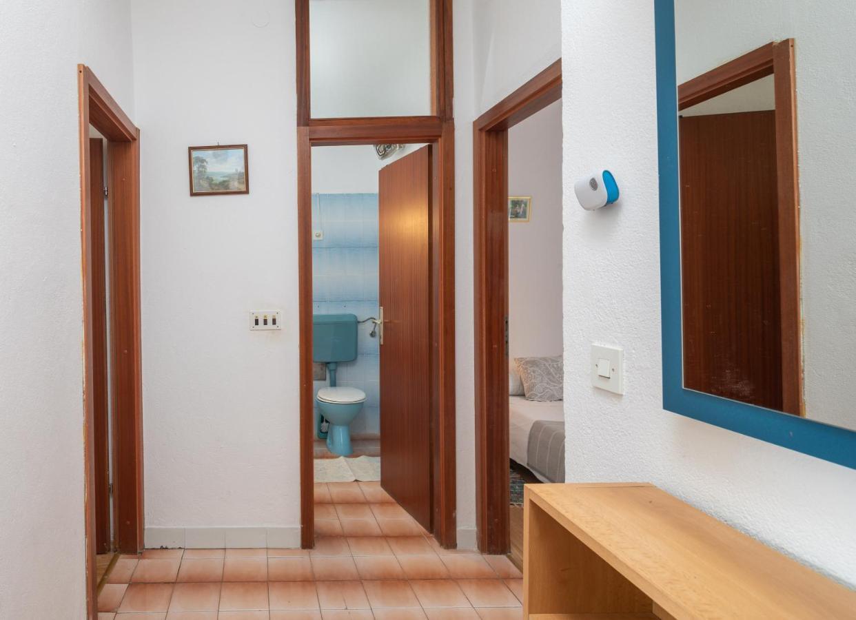 Apartments Near Beach Babic Split Extérieur photo